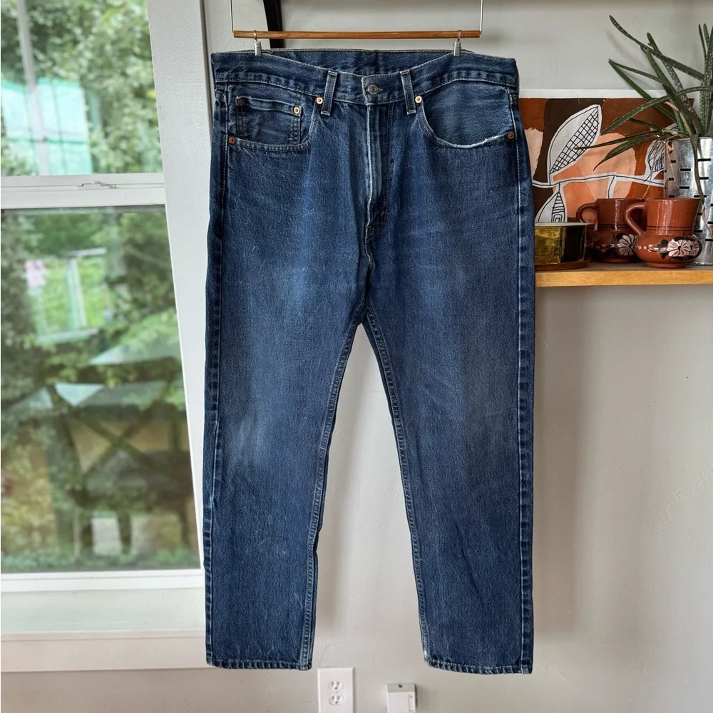Levi’s 505 Medium Blue Straight Leg Men’s Jeans Size 36 x 32